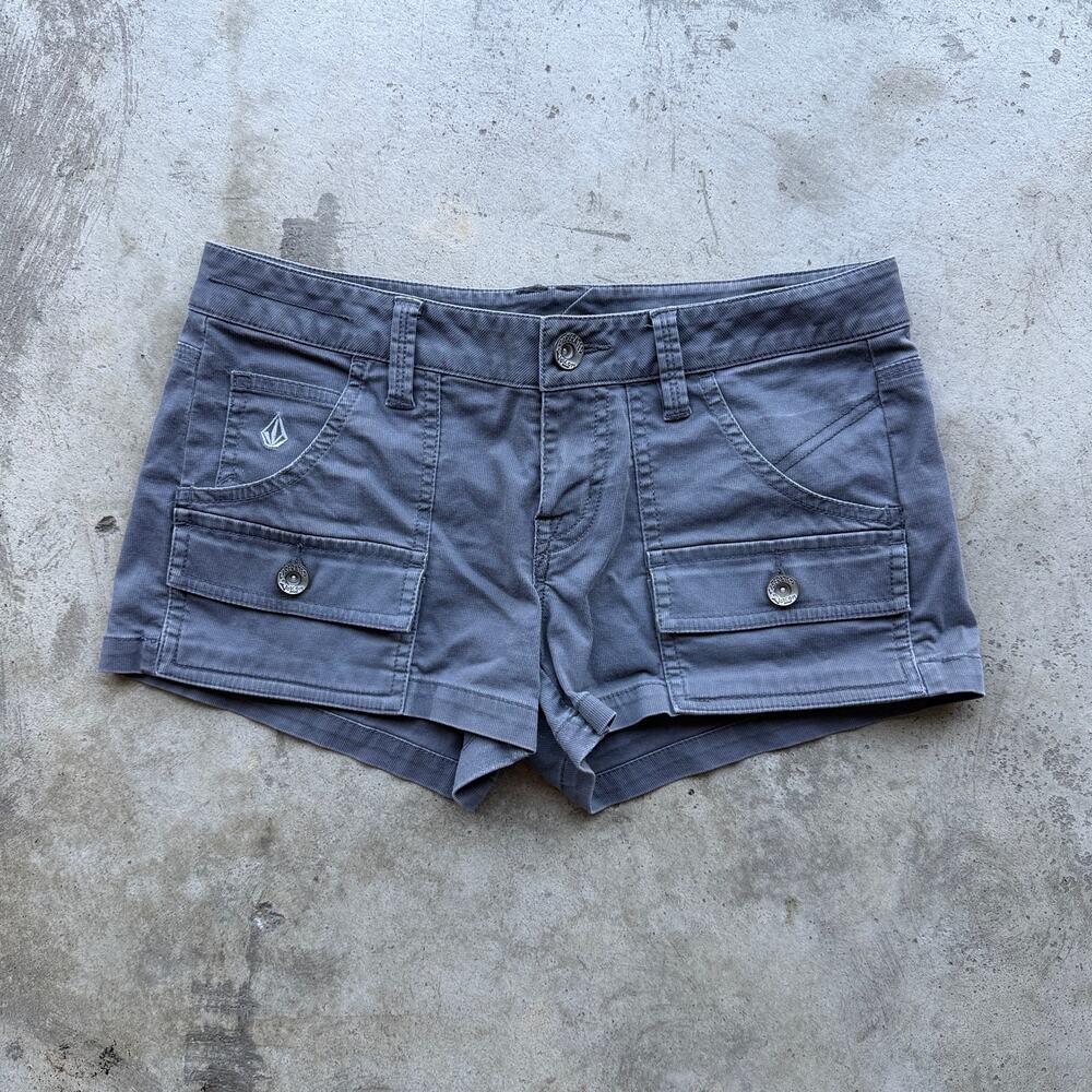 Y2K Volcom Gray Cargo Booty Shorts Skater Grunge Size 3 26